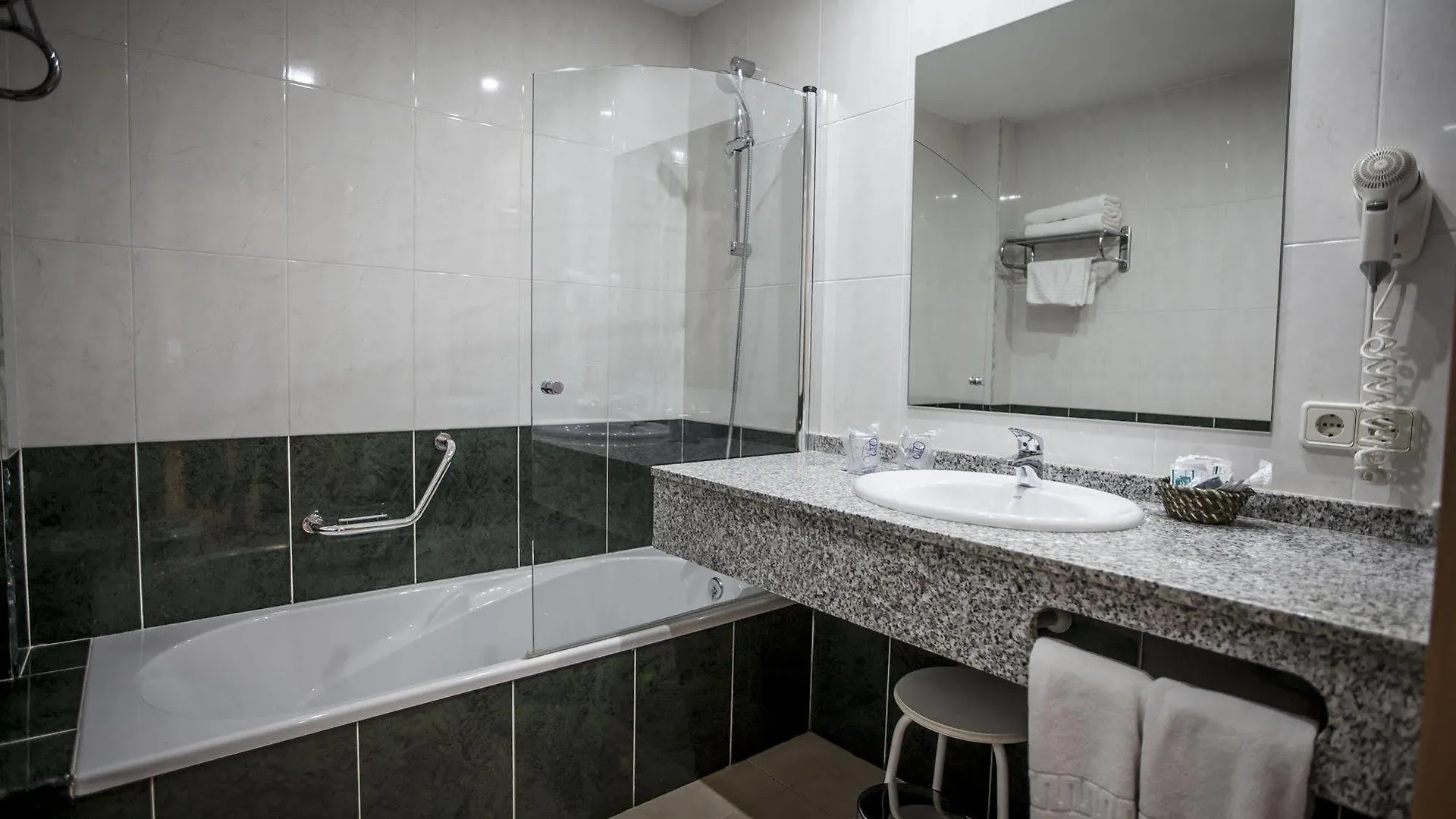 Gran Hotel Ciudad Del Sur Puerto Real 4*,  Spain